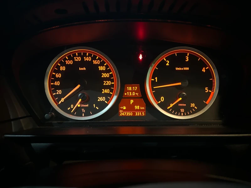 BMW 530 530XD, снимка 11 - Автомобили и джипове - 52577225