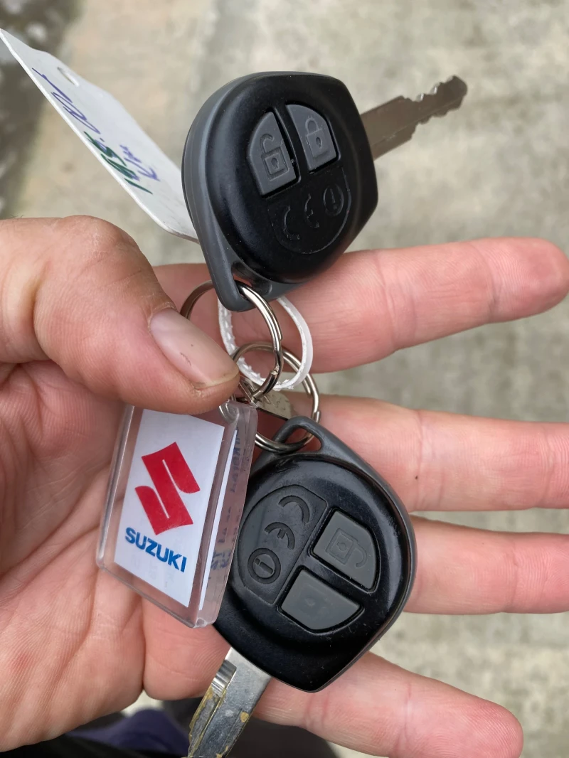 Suzuki SX4 1.6 90 коня, снимка 10 - Автомобили и джипове - 52679141