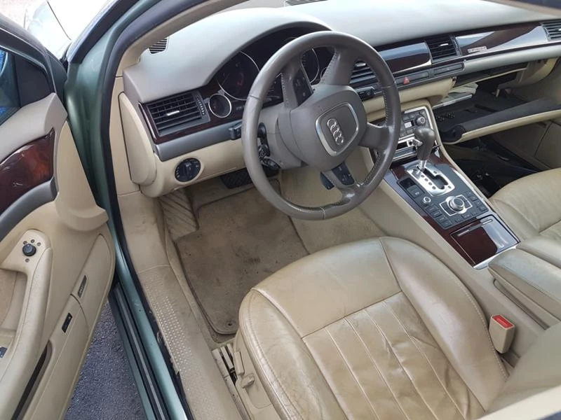 Audi A8 3.7 V8 Distronic BOSE Соларен Люк, снимка 10 - Автомобили и джипове - 47214839