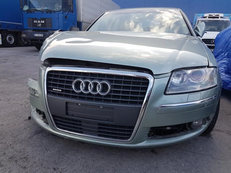 Audi A8 3.7 V8 Distronic BOSE Соларен Люк, снимка 5 - Автомобили и джипове - 47532416