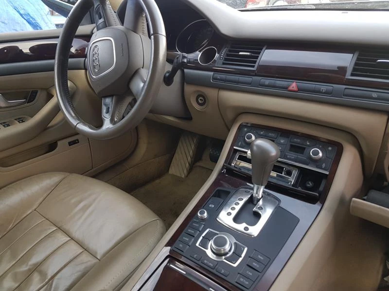 Audi A8 3.7 V8 Distronic BOSE Соларен Люк, снимка 7 - Автомобили и джипове - 49481804