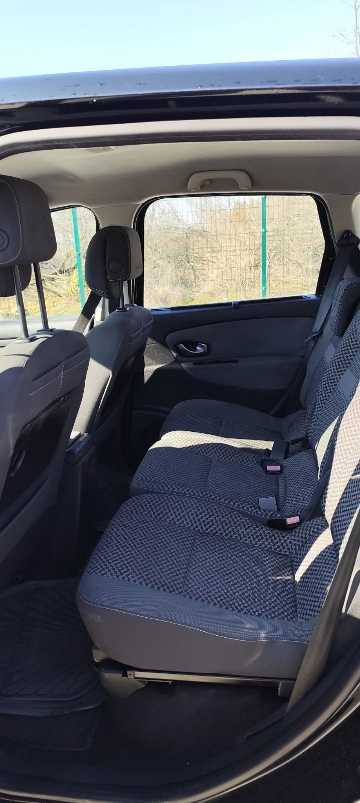 Renault Scenic XMode 1.6 Газ, снимка 8 - Автомобили и джипове - 49136574