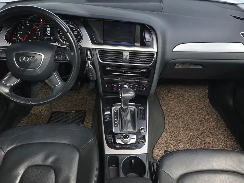 Audi A4 2.0 TDI, снимка 7 - Автомобили и джипове - 54139307