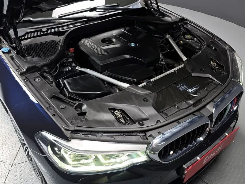 BMW 530 530I xDrive M Sports Plus, снимка 6 - Автомобили и джипове - 54969148