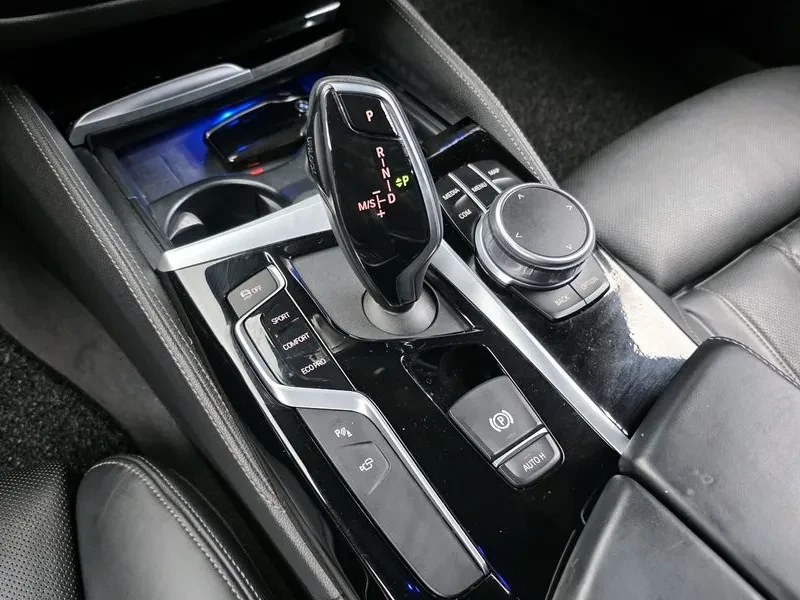 BMW 530 530I xDrive M Sports Plus, снимка 9 - Автомобили и джипове - 54969148