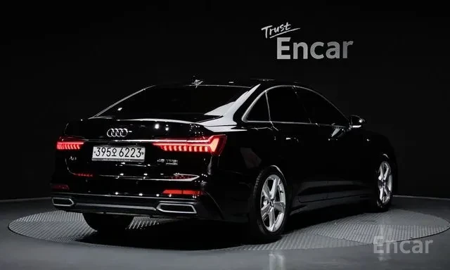 Audi A6 QUATTRO / 45 TFSI / 360 / DISTR / ОБДУХ / ЛИЗИНГ, снимка 2 - Автомобили и джипове - 55631001