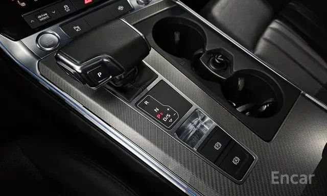 Audi A6 QUATTRO / 45 TFSI / 360 / DISTR / ОБДУХ / ЛИЗИНГ, снимка 8 - Автомобили и джипове - 55631001