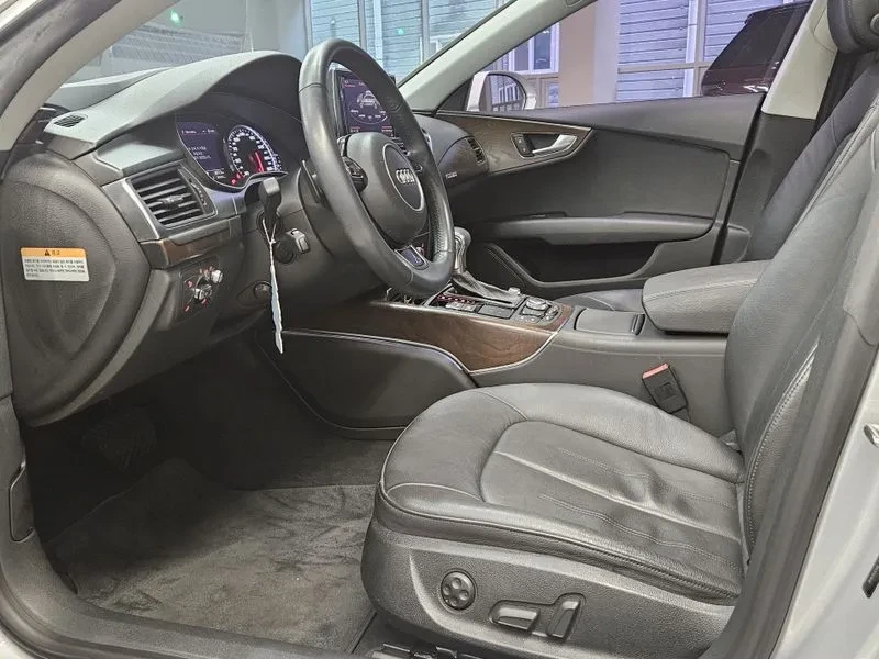 Audi A7 3.0 Tdi Quattro, снимка 10 - Автомобили и джипове - 55883777
