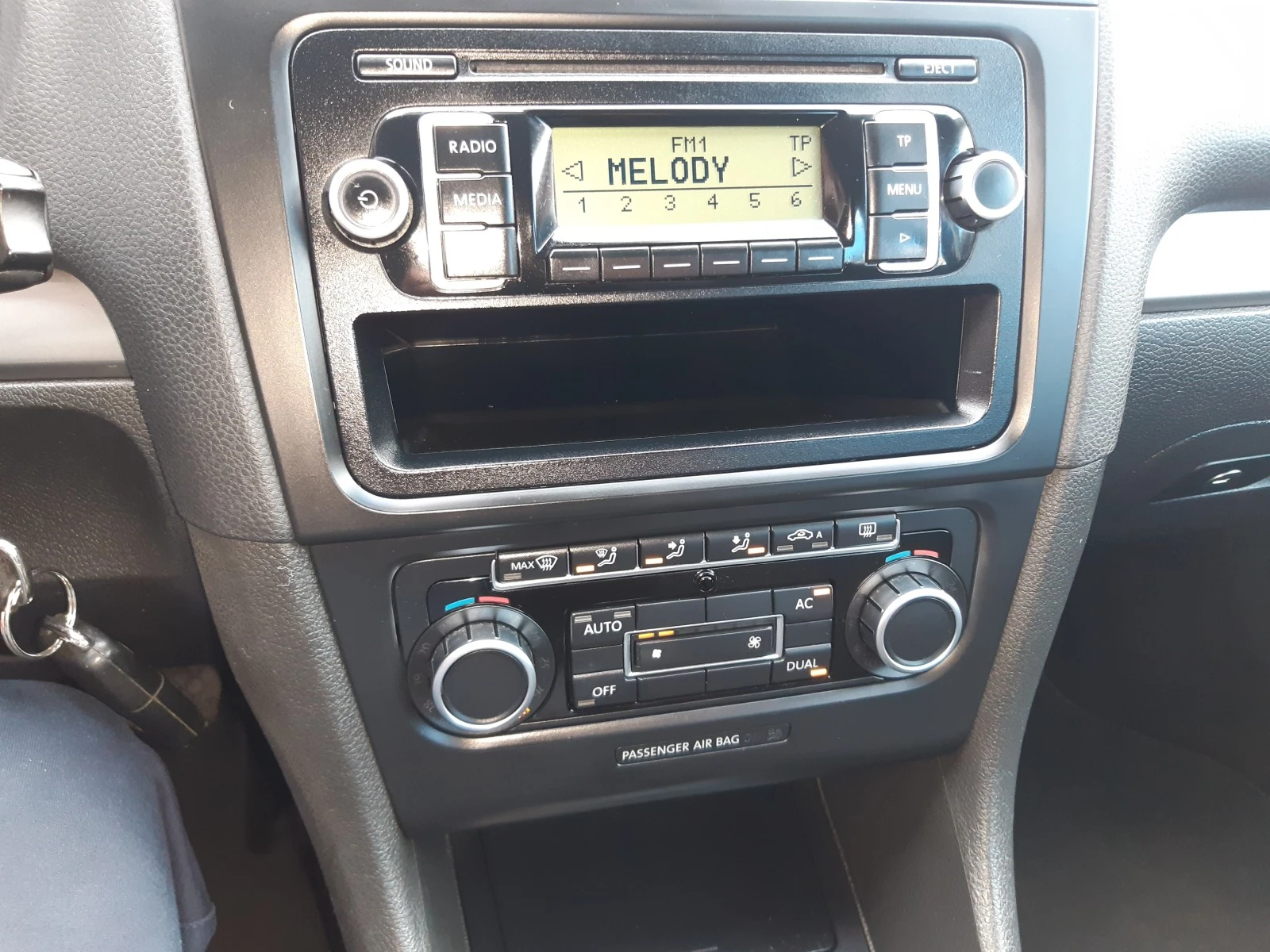 VW Golf 1.6 TDI | Mobile.bg — изображение 13