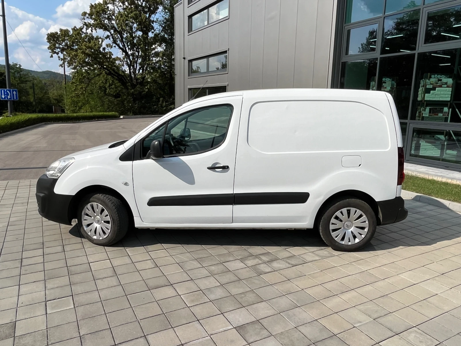 Citroen Berlingo 1.6 HDI 2+ 1 * Navi * Bluetooth * Климатик - изображение 2