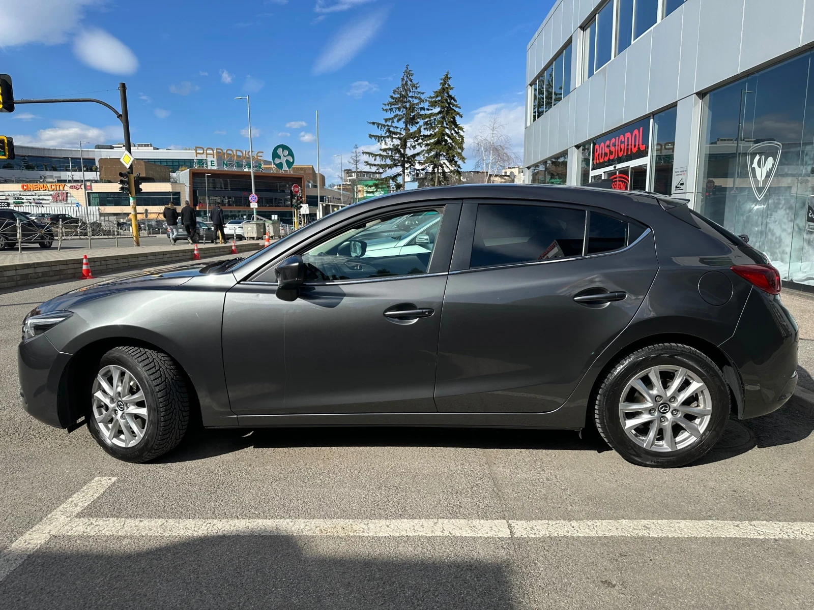 Mazda 3 2.0 Бензин - изображение 2