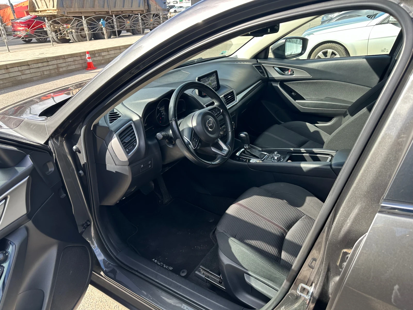 Mazda 3 2.0 Бензин - изображение 7