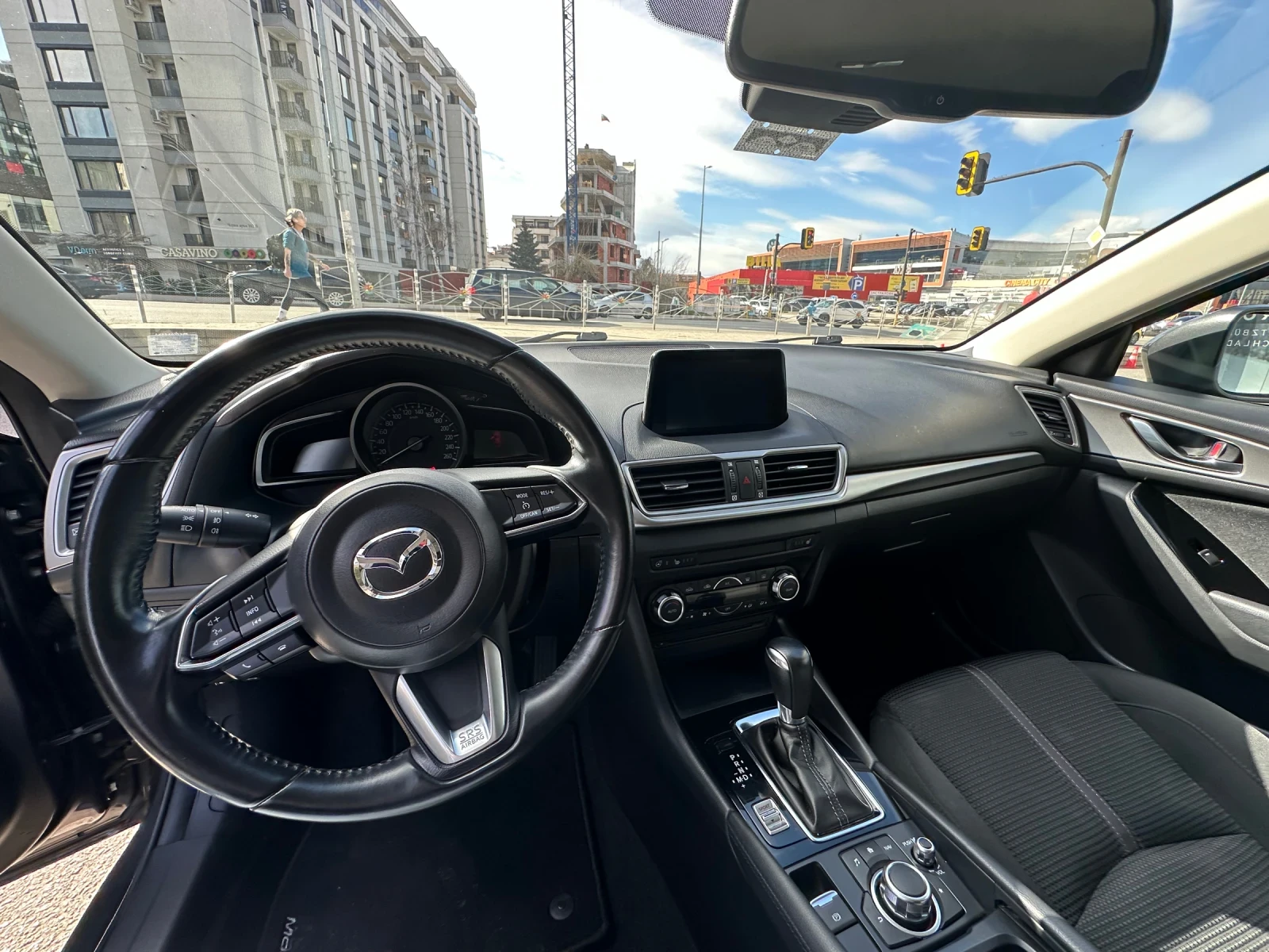 Mazda 3 2.0 Бензин - изображение 8