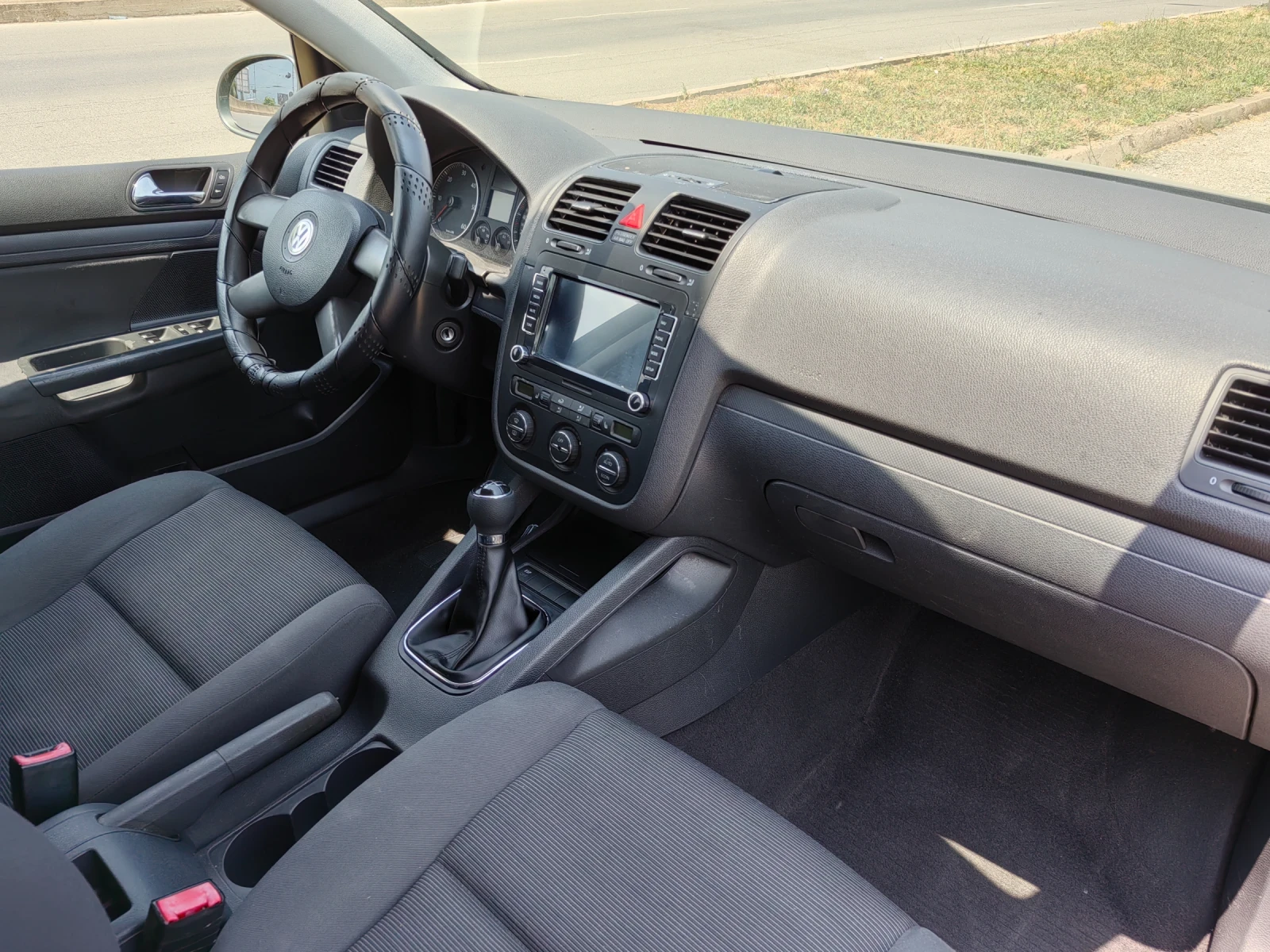 VW Golf 1.9tdi 105ps Navi | Mobile.bg — изображение 14