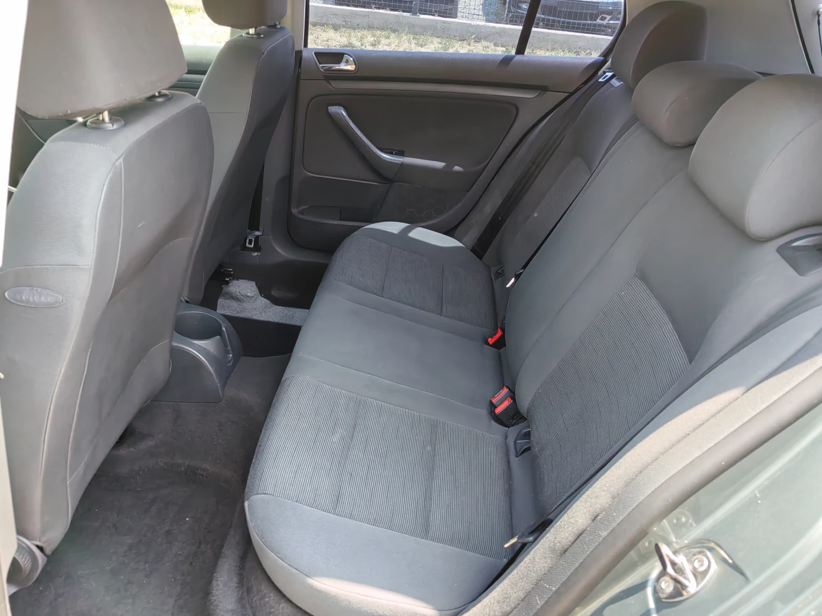 VW Golf 1.9tdi 105ps Navi - изображение 10