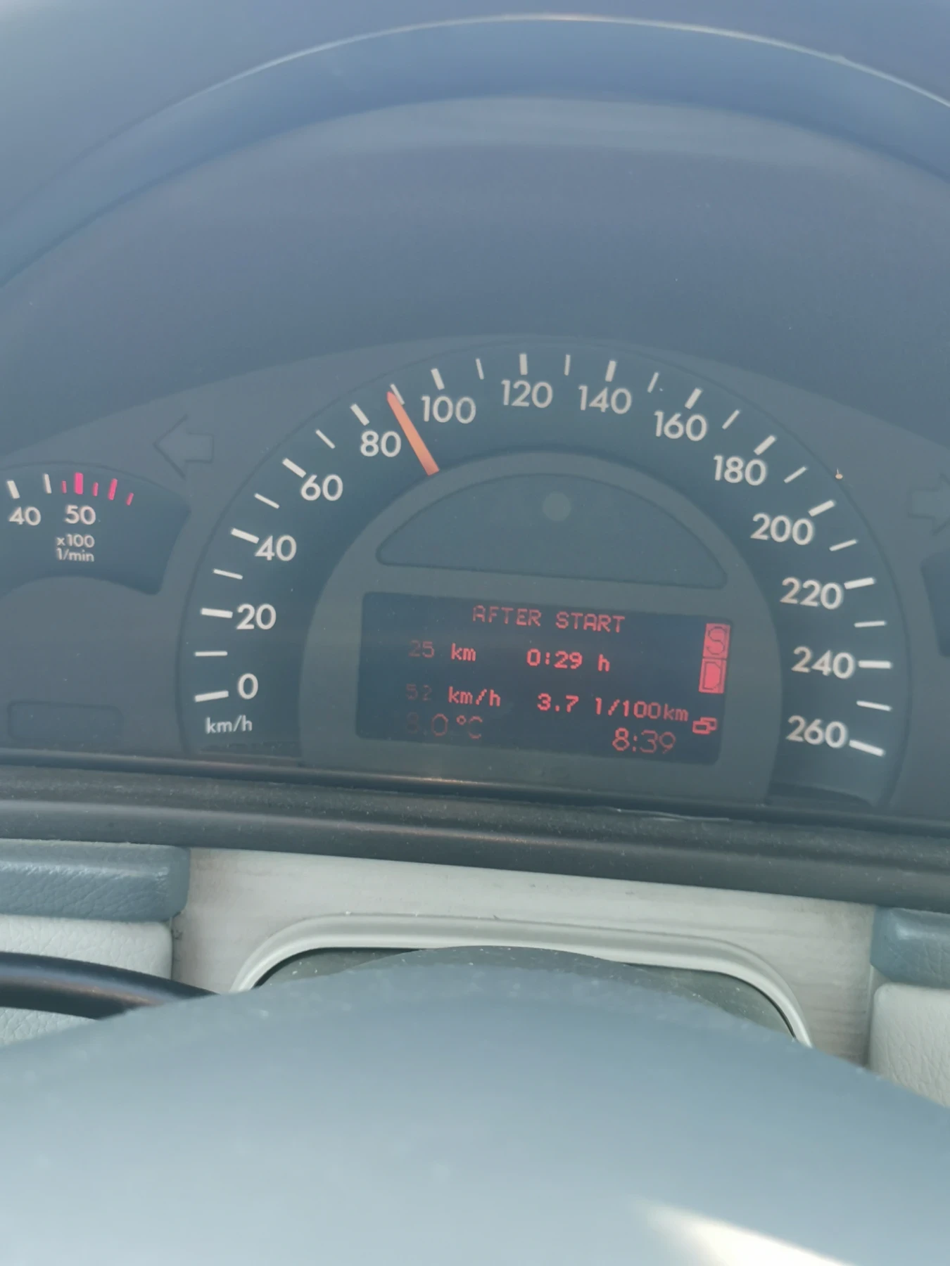 Mercedes-Benz C 270 Elegance - изображение 3