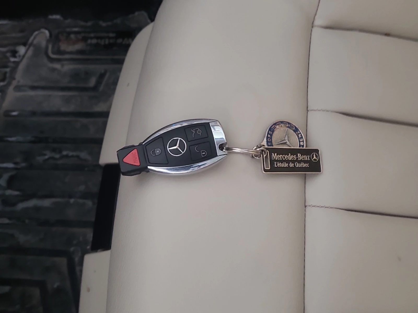 Mercedes-Benz E 400 4MATIC * * CARFAX * * АВТО КРЕДИТ * *  - изображение 10