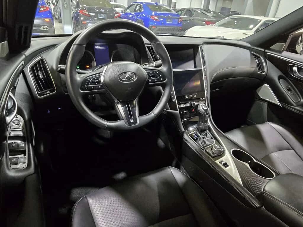 Infiniti Q50 * SENSORY SIGNATURE EDITION 19 Black Wheels AWD Au, снимка 7 - Автомобили и джипове - 53861716