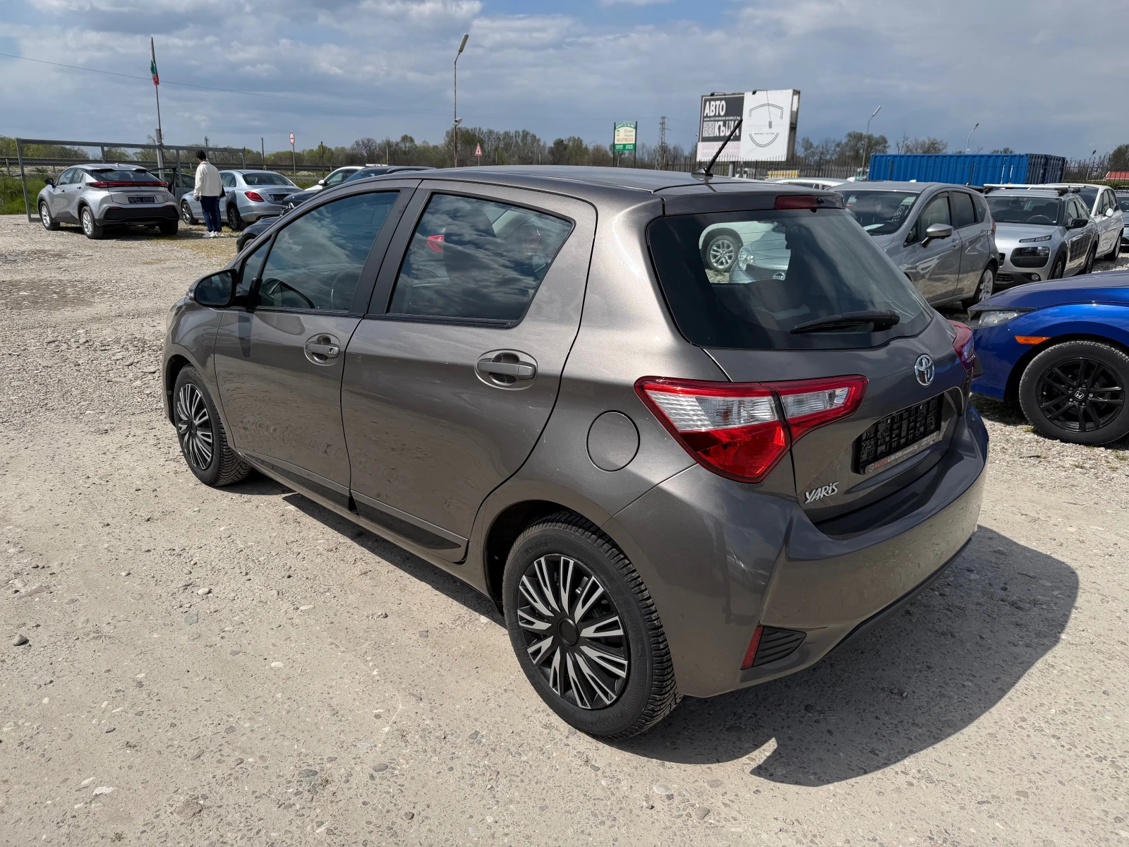 Toyota Yaris 1.4 D4D(КАТО НОВА), снимка 7 - Автомобили и джипове - 54148137