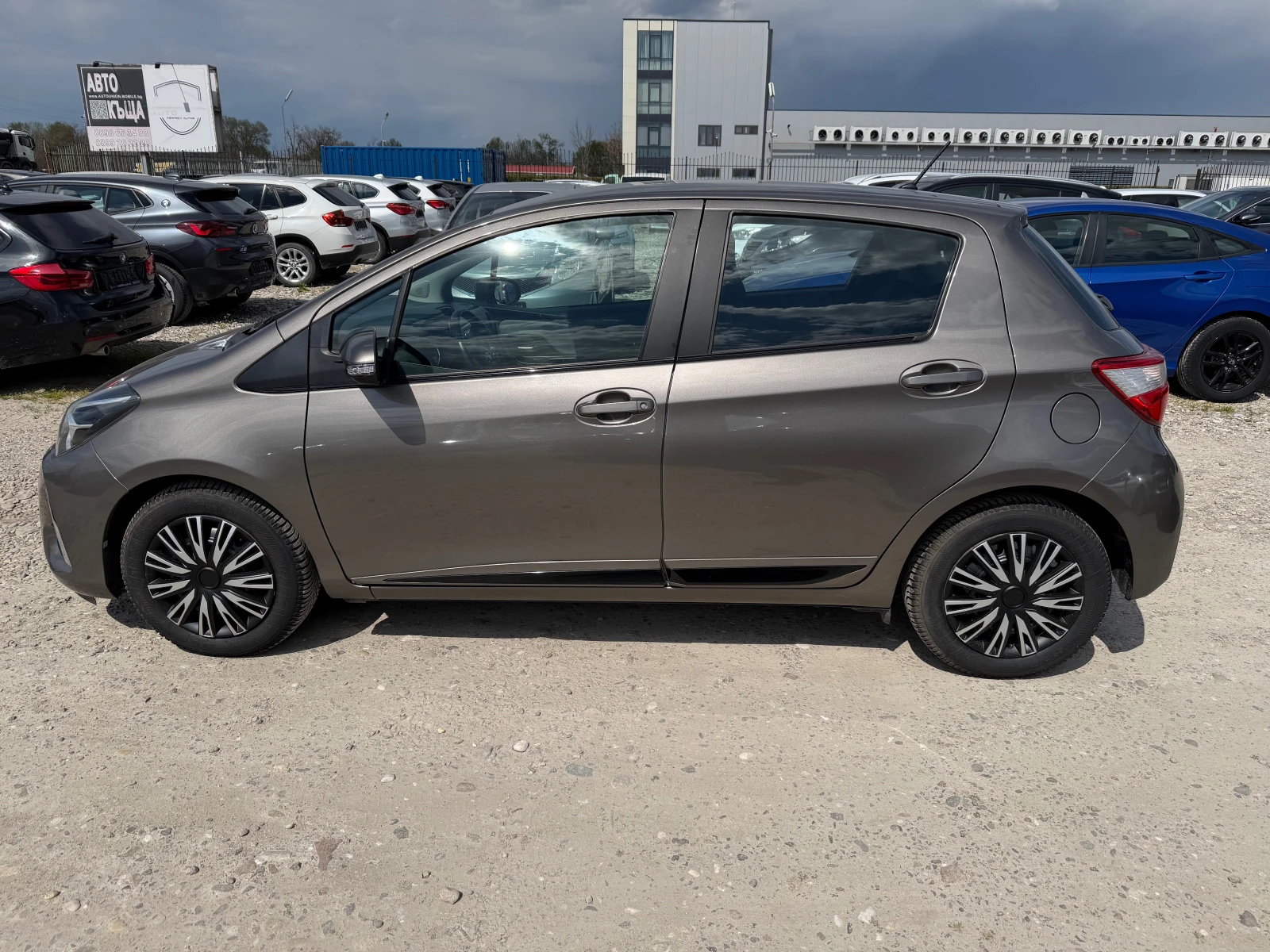 Toyota Yaris 1.4 D4D(КАТО НОВА), снимка 8 - Автомобили и джипове - 54148137