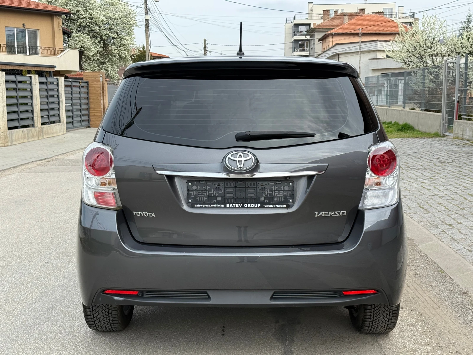 Toyota Verso 2.2D-FACELIFT-6+ 1-AVTOMAT-ШВЕЙЦАРИЯ, снимка 6 - Автомобили и джипове - 54220784