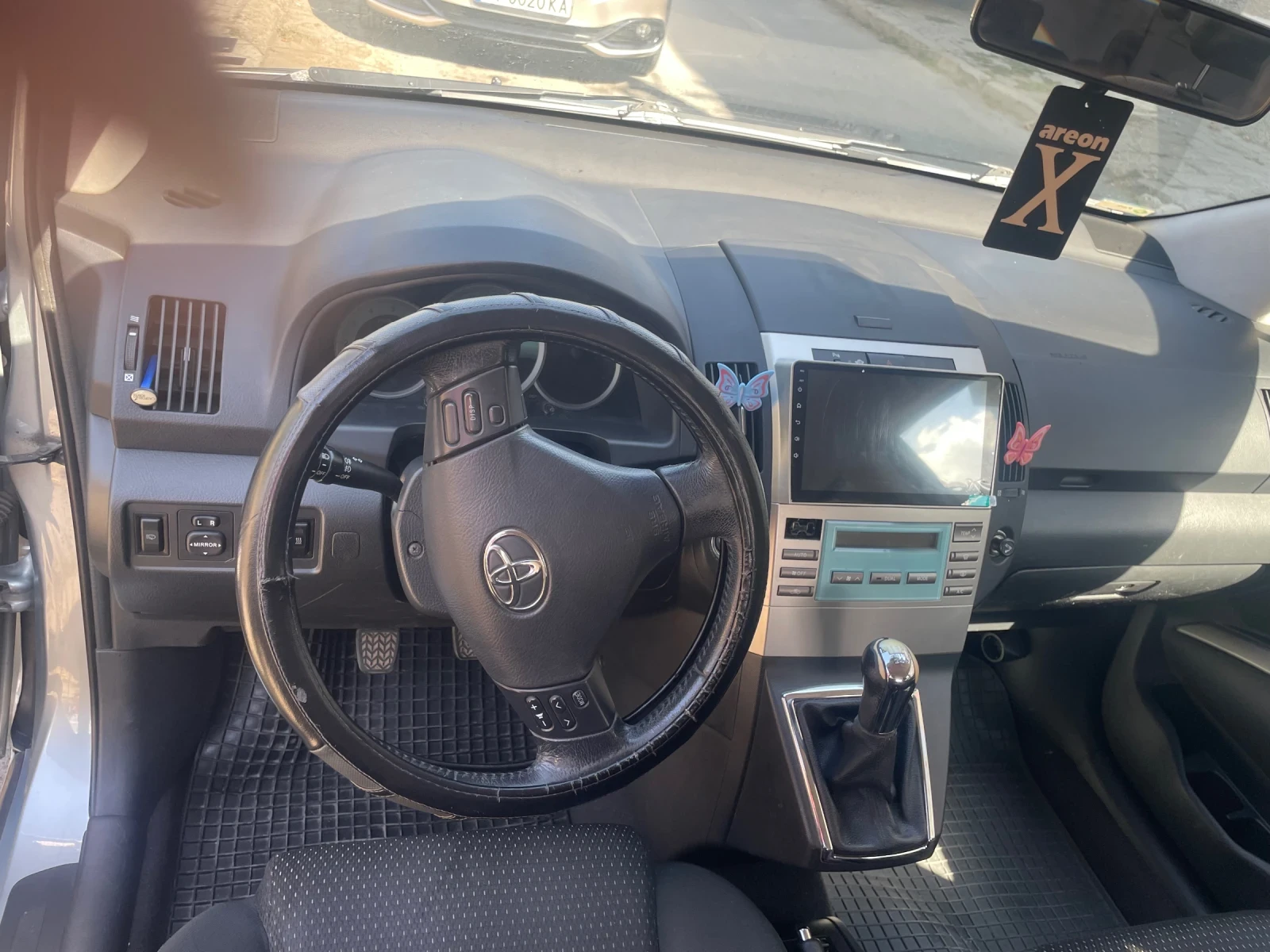 Toyota Corolla verso, снимка 11 - Автомобили и джипове - 54243137