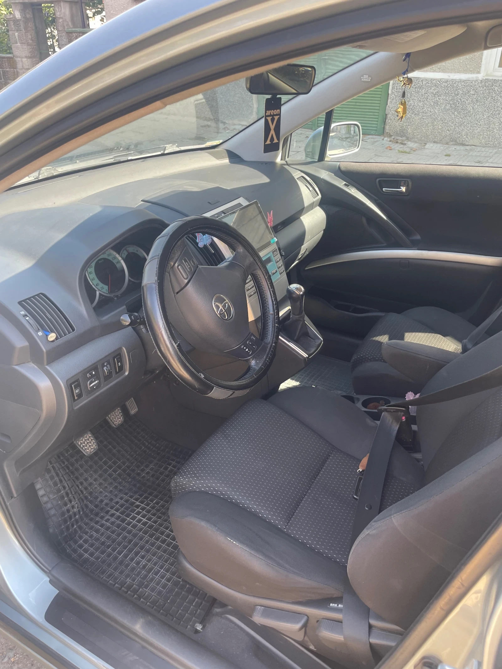 Toyota Corolla verso, снимка 12 - Автомобили и джипове - 54243137