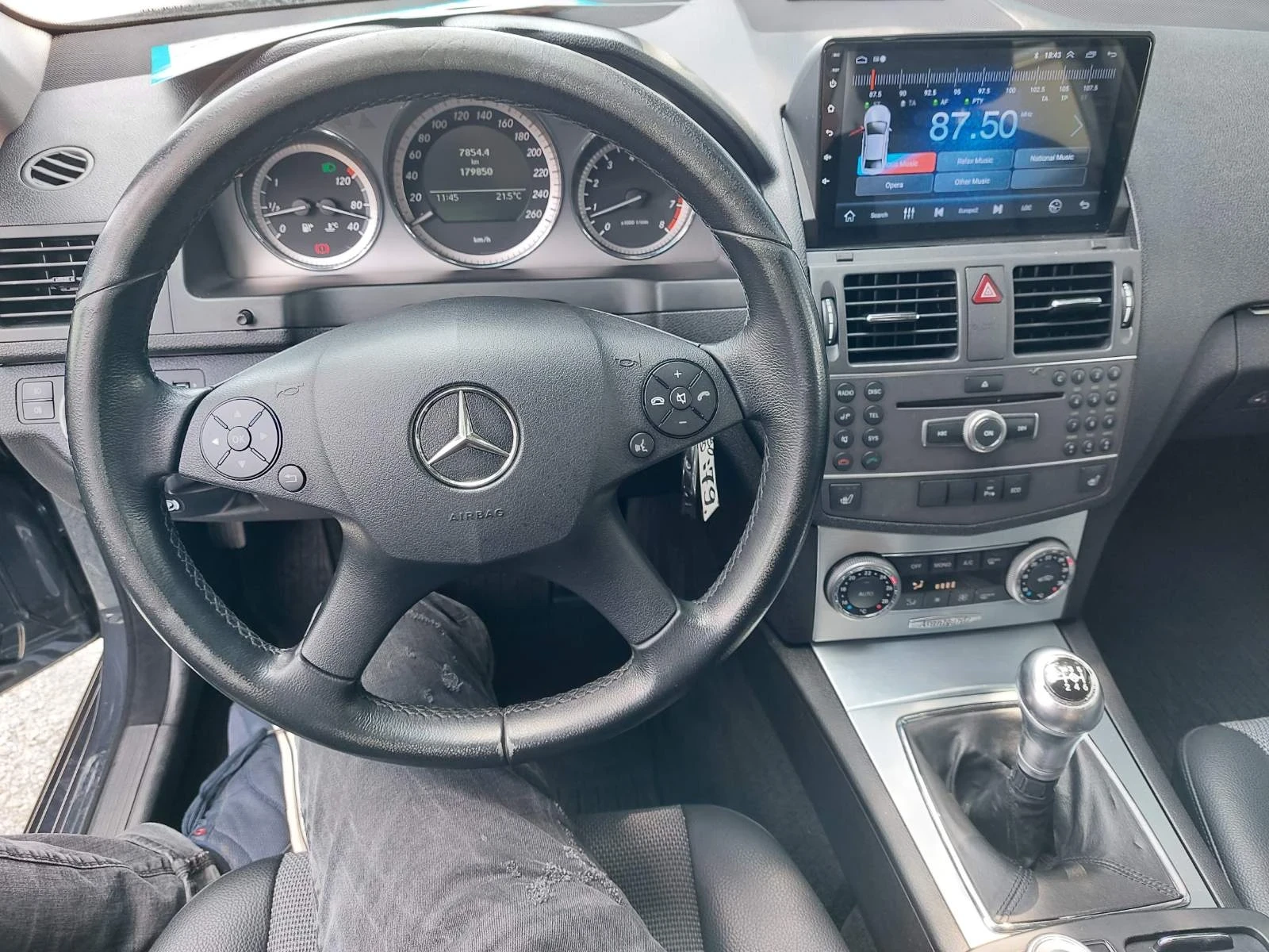 Mercedes-Benz C 180 1.8, 6ск, Авангард, снимка 15 - Автомобили и джипове - 54244076