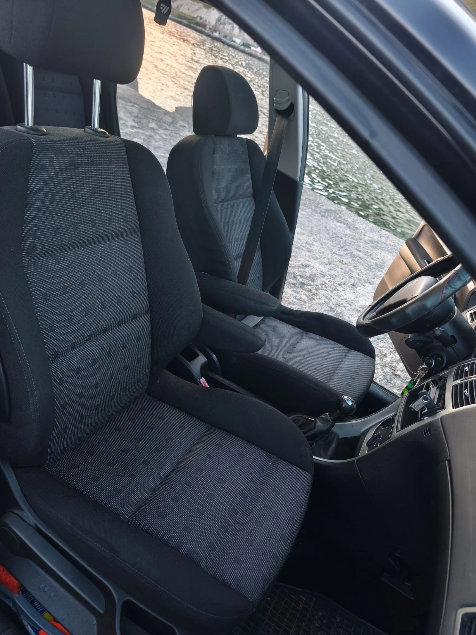 Peugeot 307 2.0 HDI 90 к.с., снимка 8 - Автомобили и джипове - 54247029