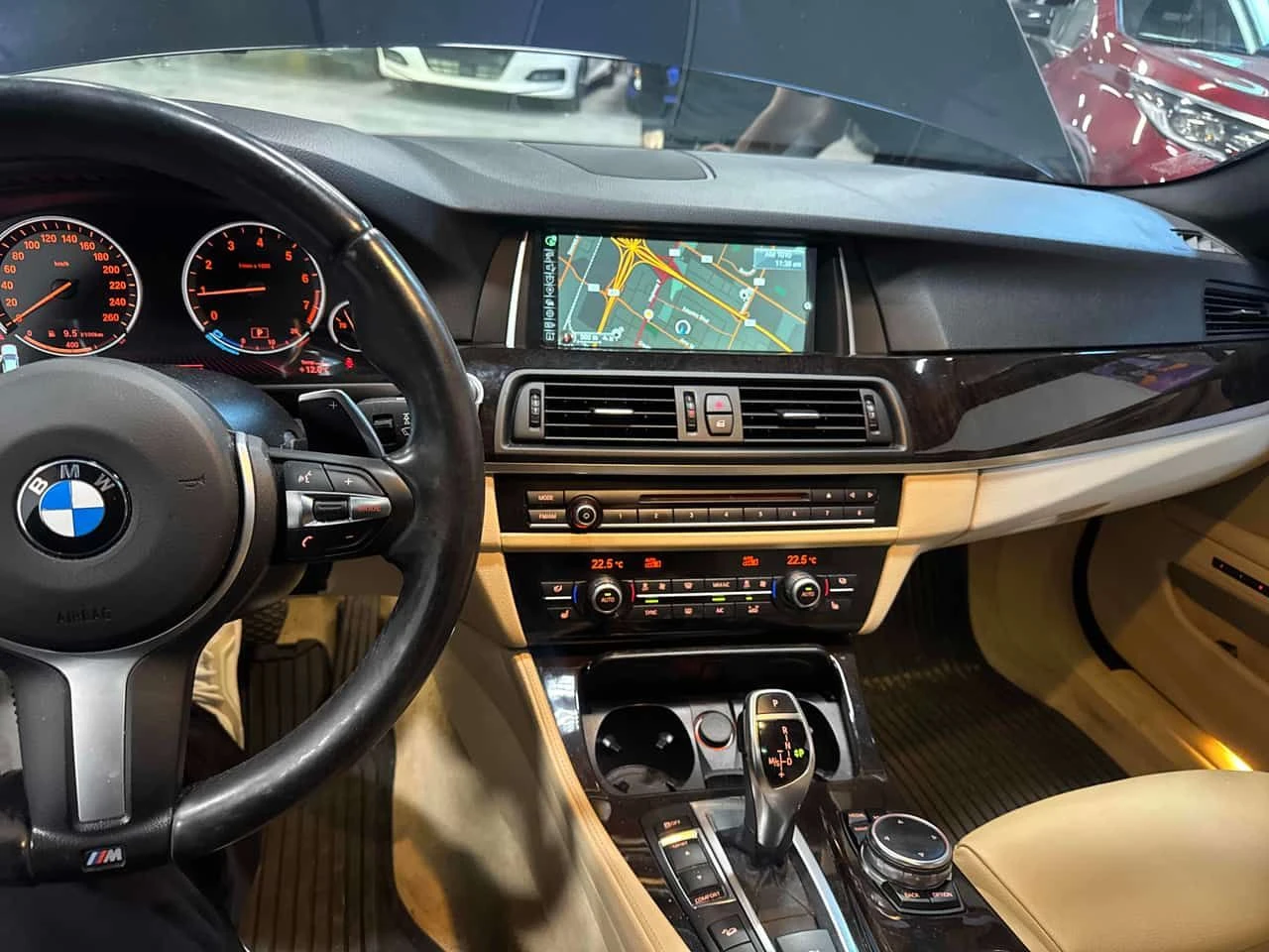 BMW 535 i xDrive | PANO | PODGREV | Keyless | ДВА КЛЮЧА , снимка 9 - Автомобили и джипове - 54505430