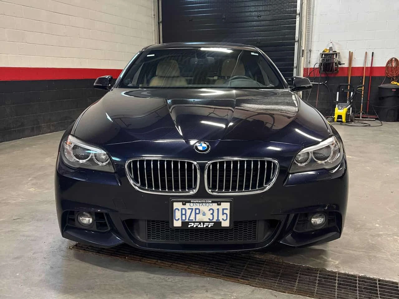 BMW 535 i xDrive | PANO | PODGREV | Keyless | ДВА КЛЮЧА , снимка 2 - Автомобили и джипове - 54505430