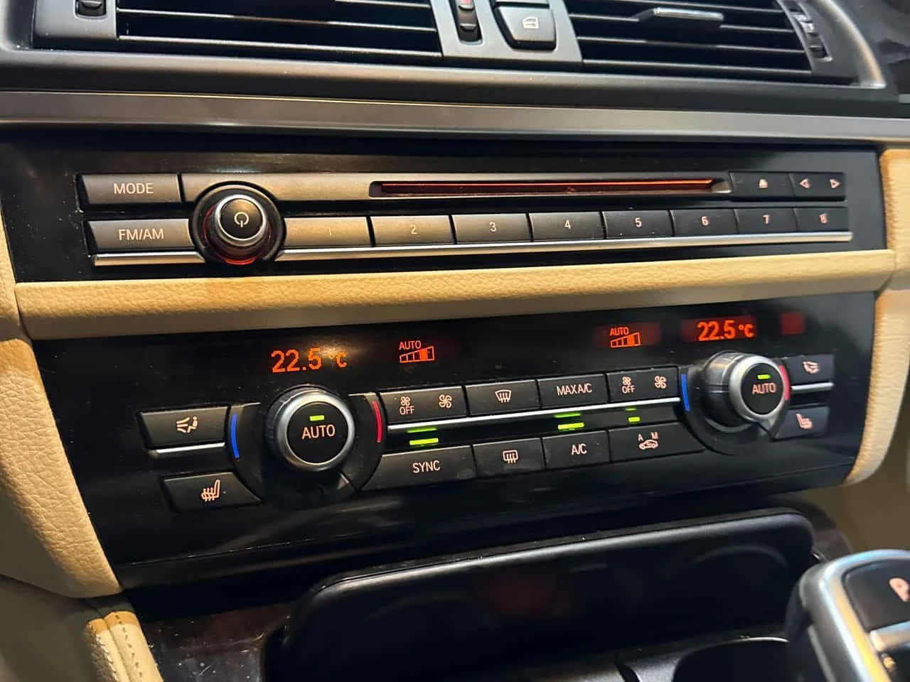 BMW 535 i xDrive | PANO | PODGREV | Keyless | ДВА КЛЮЧА , снимка 13 - Автомобили и джипове - 54505430