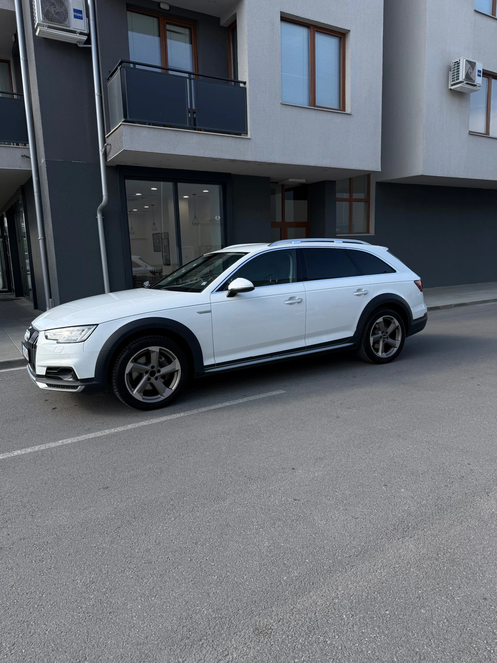Audi A4 Allroad Quattro 2.0 TDI , снимка 5 - Автомобили и джипове - 54510683