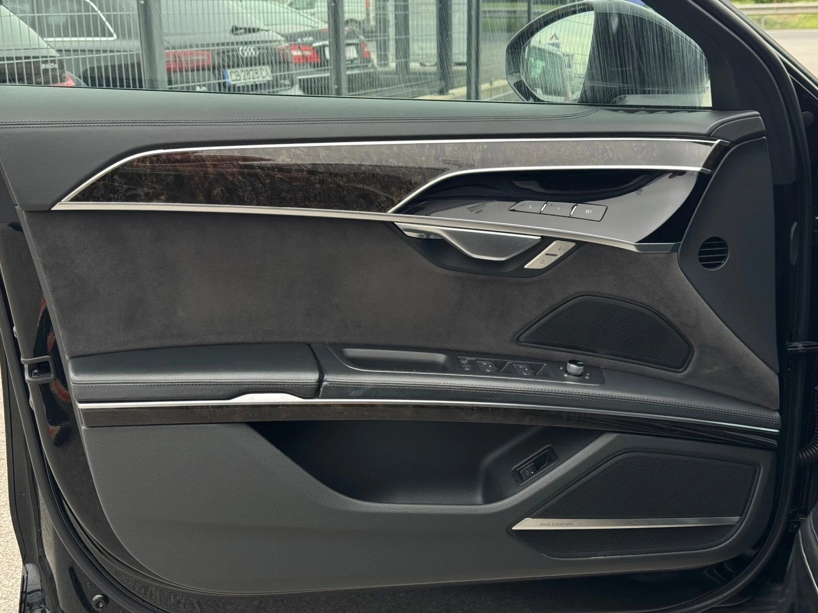 Audi A8 50TDI long 3+ tv , снимка 10 - Автомобили и джипове - 54525857