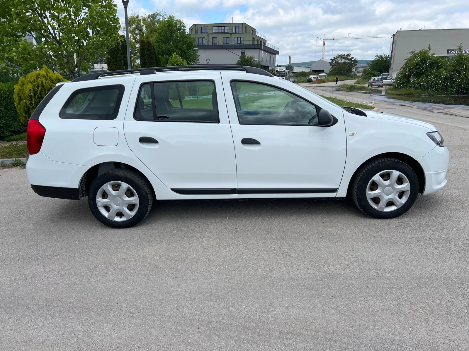 Dacia Logan MCV 1, 2 Gaz. inj., снимка 3 - Автомобили и джипове - 54653266