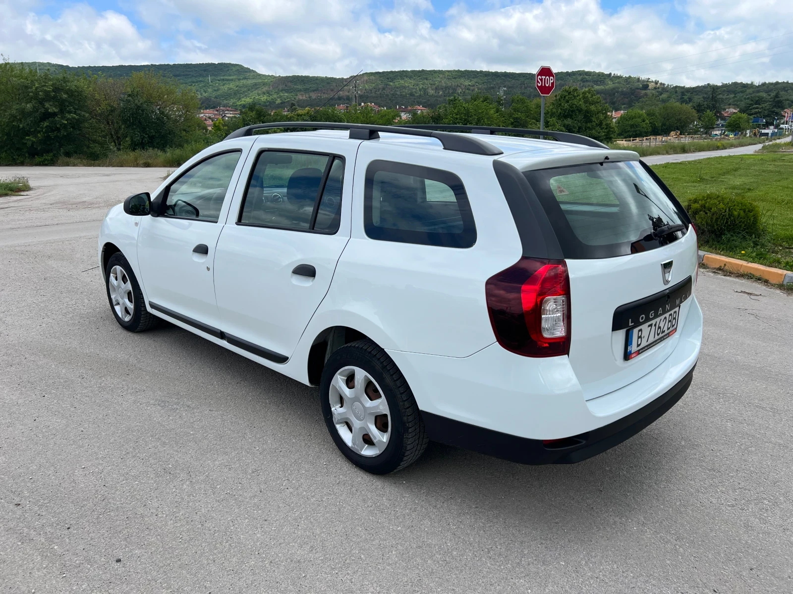Dacia Logan MCV 1, 2 Gaz. inj., снимка 6 - Автомобили и джипове - 54653266