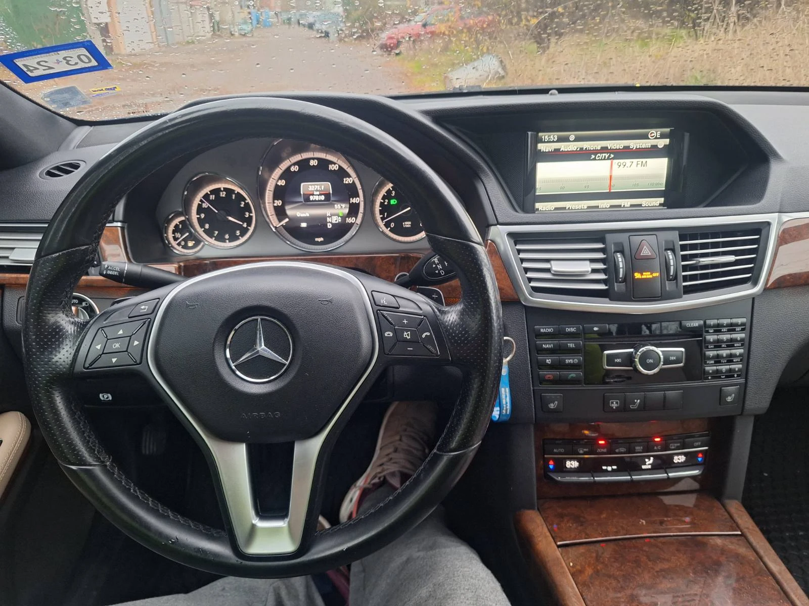 Mercedes-Benz E 350 AMG Пакет, снимка 14 - Автомобили и джипове - 54699373