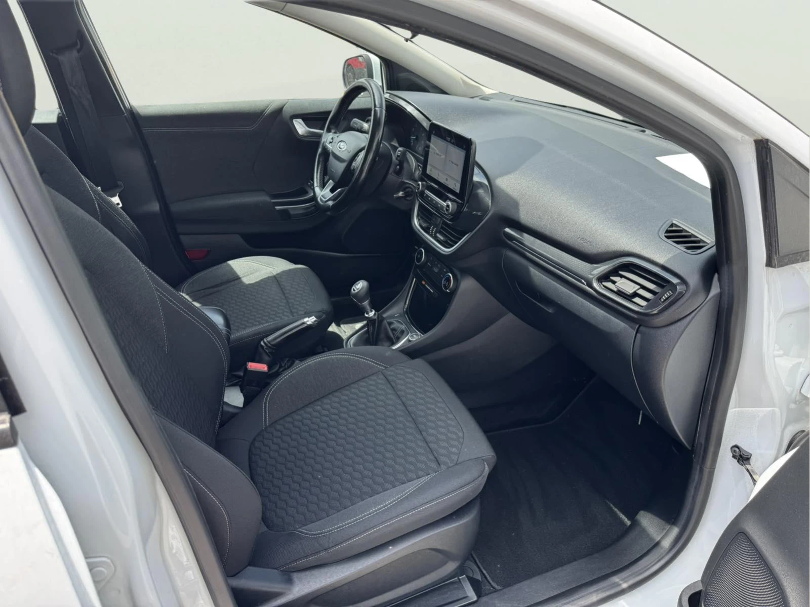 Ford Puma 1.0 EcoBoost, снимка 9 - Автомобили и джипове - 54756072