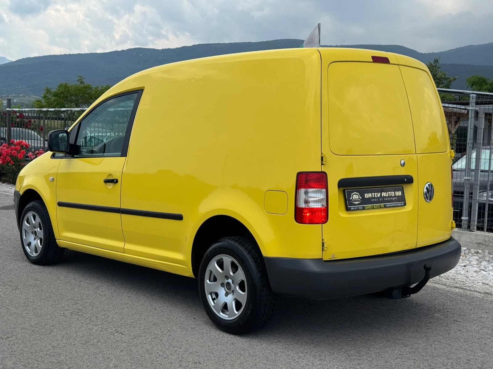 VW Caddy 2.0 SDI, снимка 6 - Автомобили и джипове - 54800375