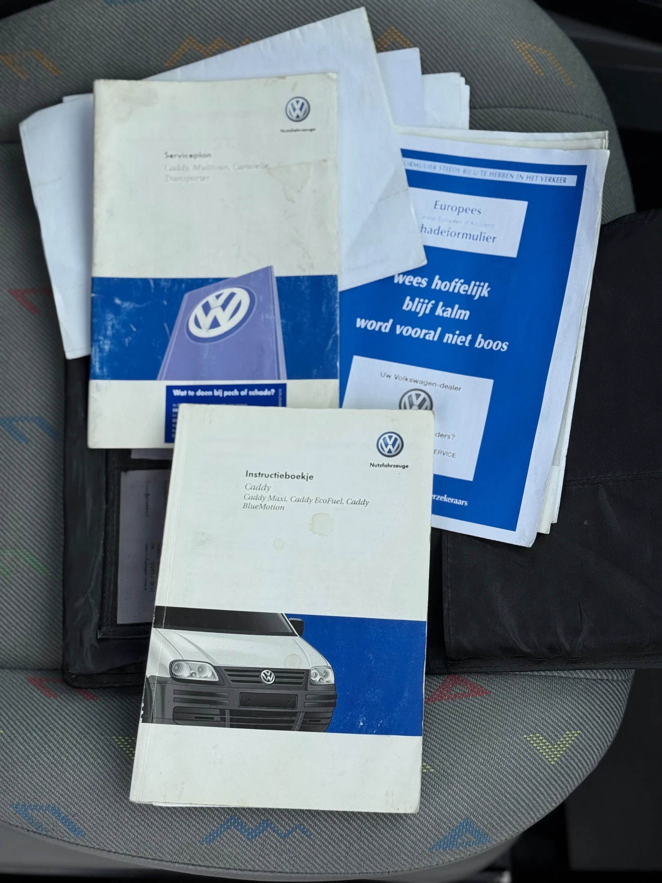 VW Caddy 2.0 SDI, снимка 15 - Автомобили и джипове - 54800375