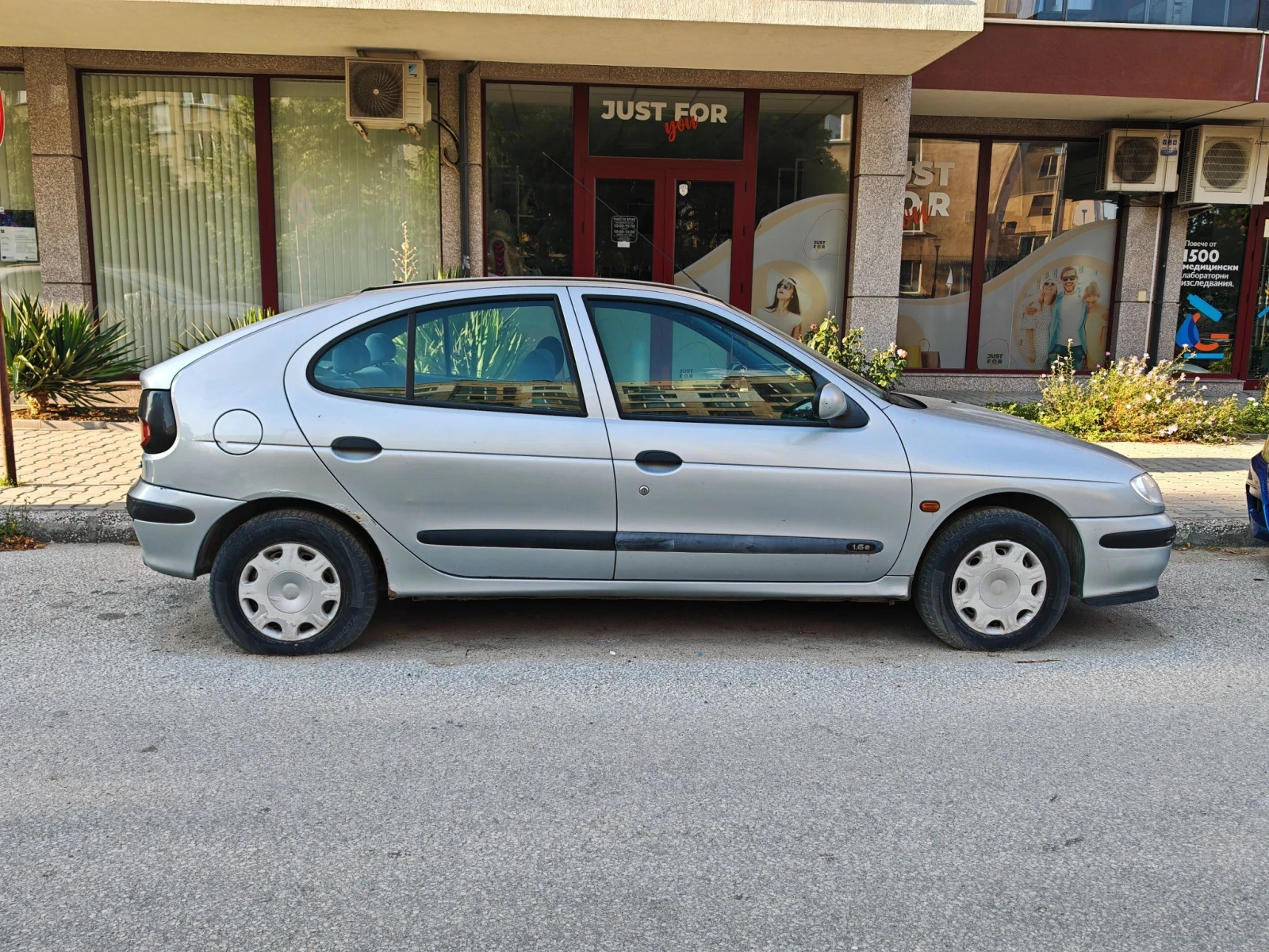 Renault Megane, снимка 5 - Автомобили и джипове - 55678636