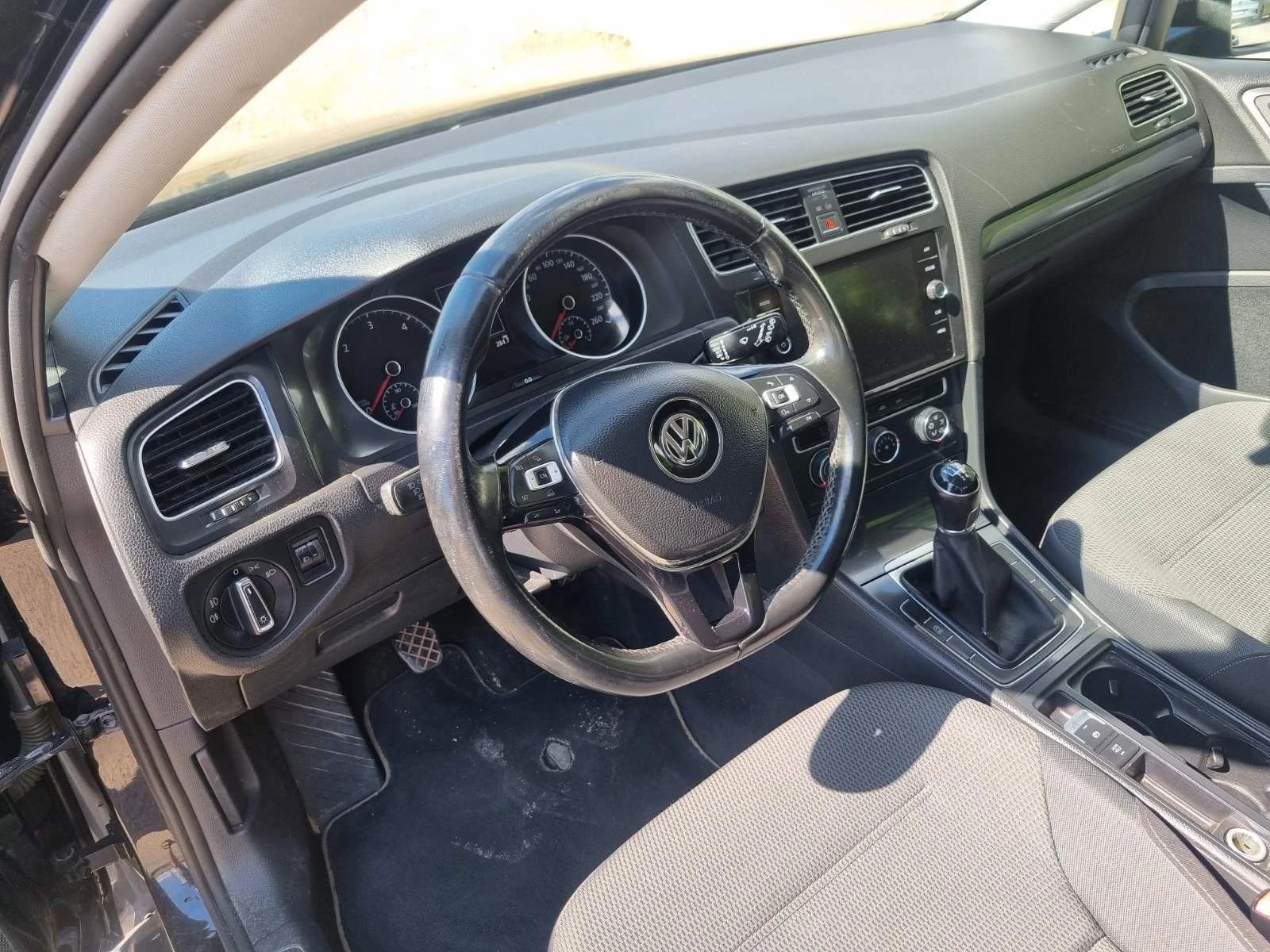 VW Golf, снимка 7 - Автомобили и джипове - 55863397