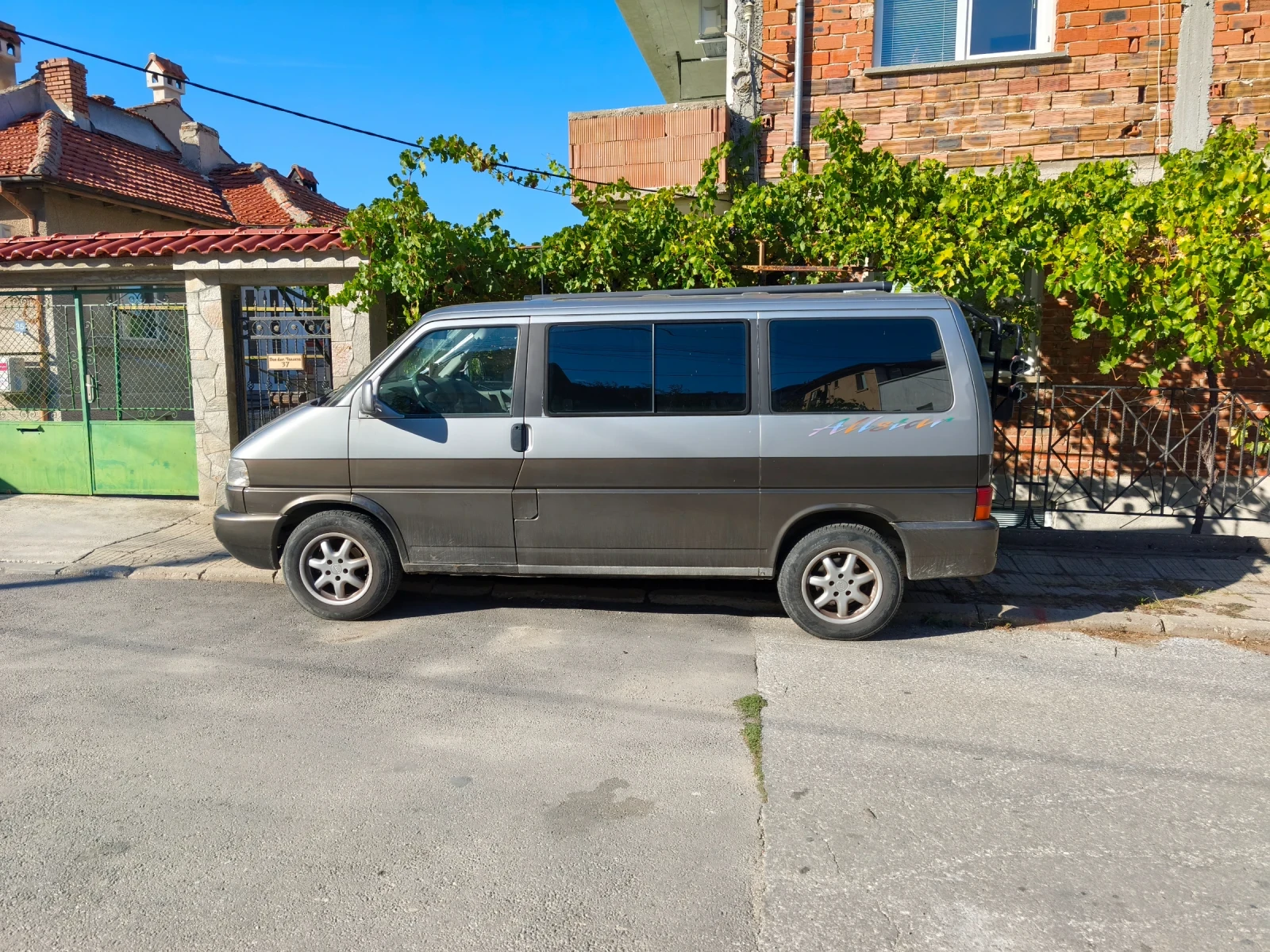 VW Multivan T4, снимка 2 - Автомобили и джипове - 56132368