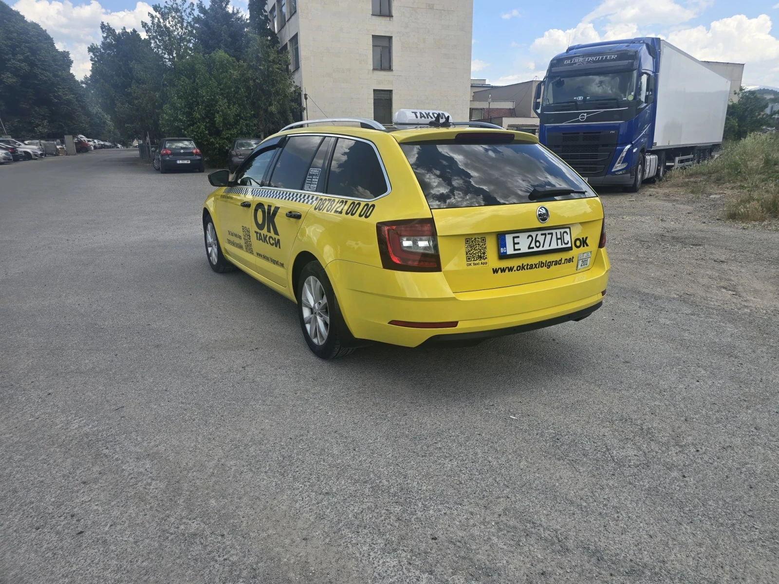 Skoda Octavia G-Tec, снимка 2 - Автомобили и джипове - 56170246