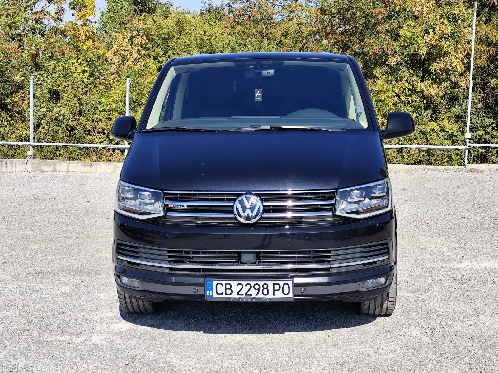 VW Multivan 2.0TDi/4X4/АВТОМАТИК/КОЖА/ПОДГРЕВ/7М /NAVI/CAMERA, снимка 2 - Автомобили и джипове - 56525355