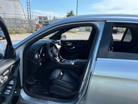 Mercedes-Benz GLC 300 4MATIC SUV * CARFAX * ОПЦИЯ ЗА ФИНАНСИРАНЕ, снимка 14
