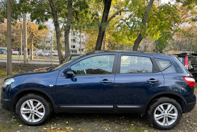 Nissan Qashqai, снимка 12 - Автомобили и джипове - 50443266