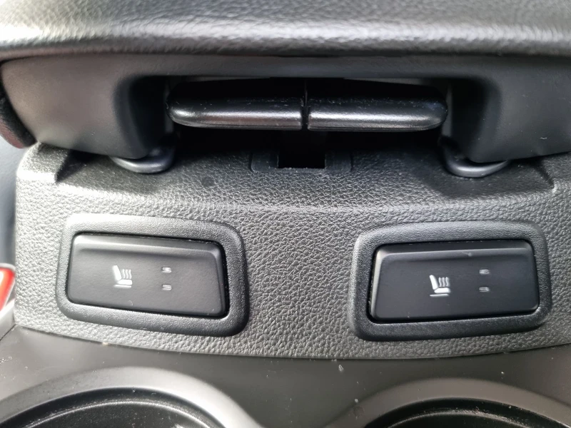 Renault Kadjar 1.6dci/Space Gray/, снимка 12 - Автомобили и джипове - 53198895