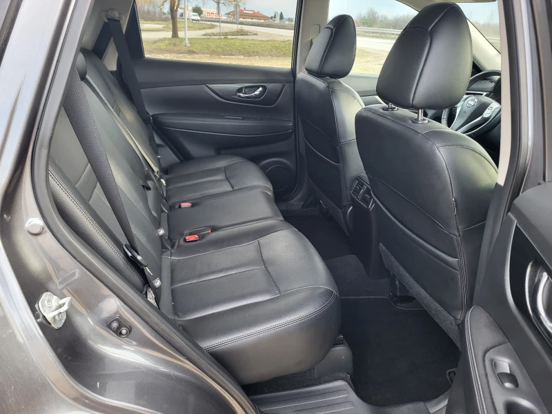 Nissan Rogue 2.5i SL AWD, снимка 12 - Автомобили и джипове - 53514857