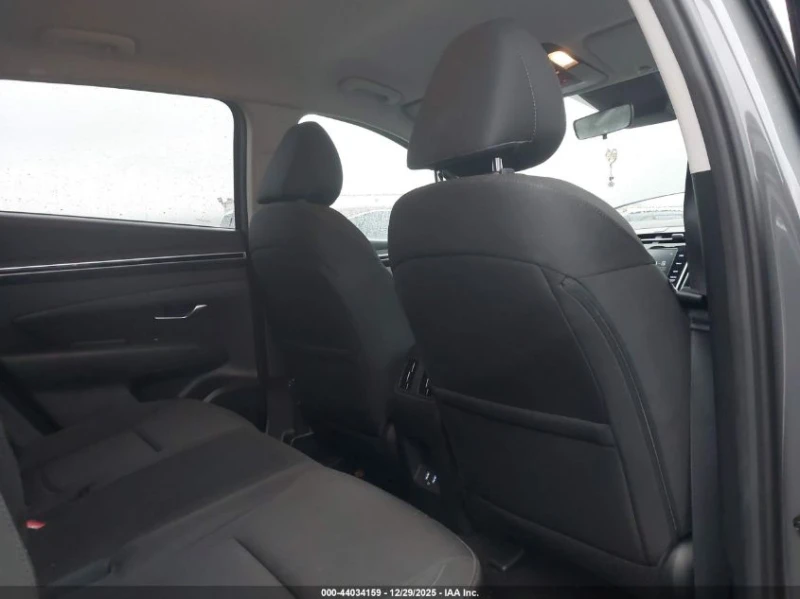 Hyundai Tucson 2.5l Sel, снимка 8 - Автомобили и джипове - 53577535